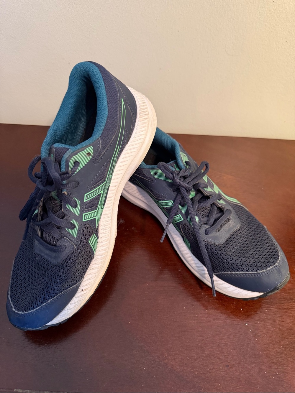 Women’s Asics Contend 8 Running Shoes